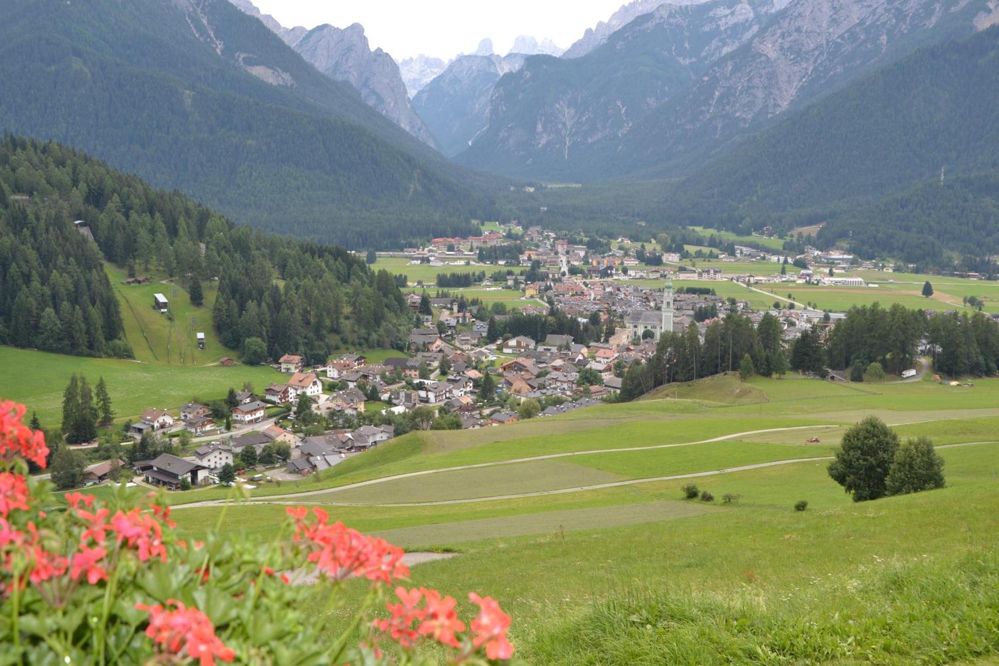 Gostnerhof Apartamento Dobbiaco Quarto foto